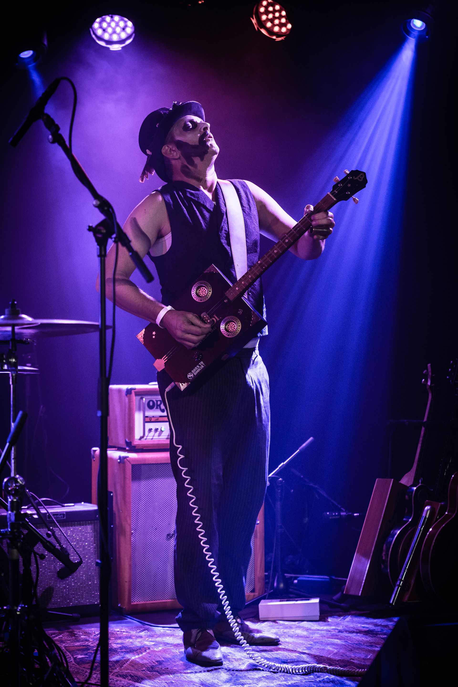 Photo Anya maakte foto's van het optreden van Bacon Fat Louis tijdens de Bluesnight op 5 oktober 2019 in Het Podium