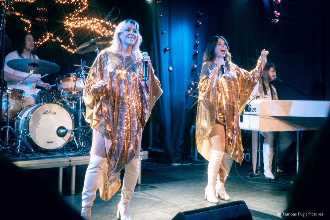 Revival Abba Tribute - Ellis Mulder - Tempus Fugit Pictures