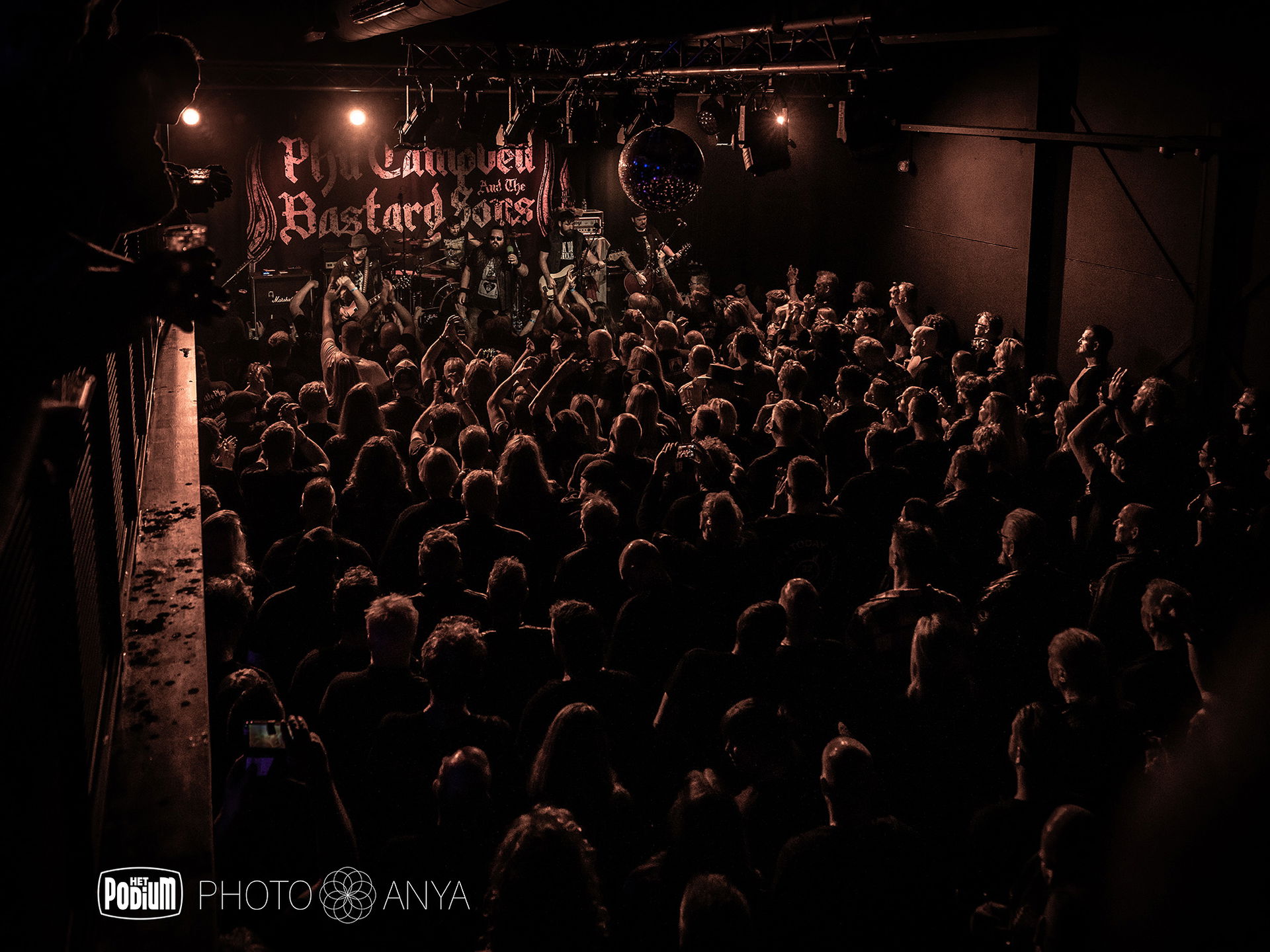 Phil Campbell And The Bastard Sons - Photo Anya