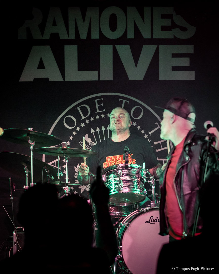 Ramones Alive - Tempus Fugit 
