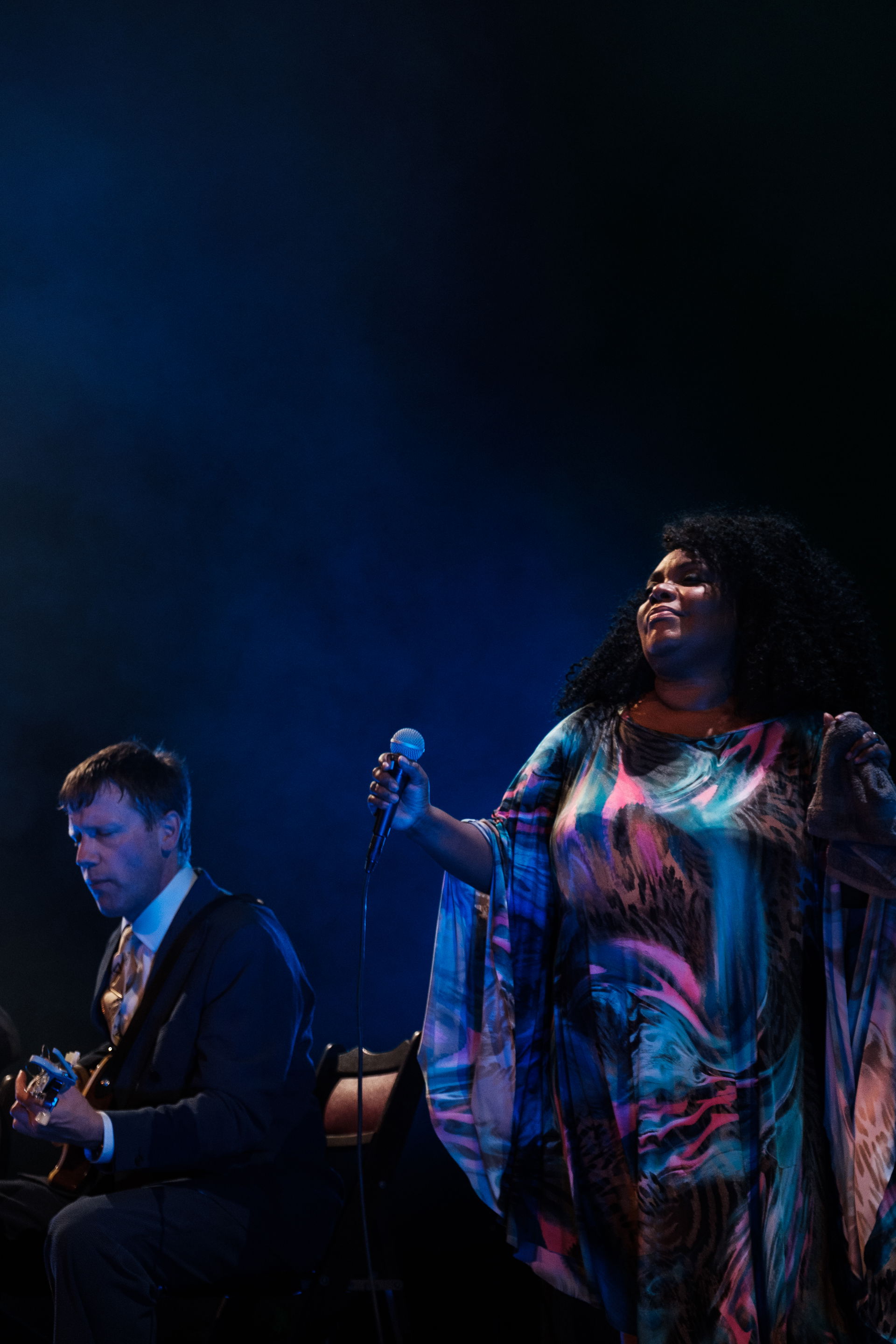 Michelle David & the True-tones speelden op 10 september 2021 een tuinconcert in Hoogeveen. Het concert vond wegens slecht weer binnen plaats.