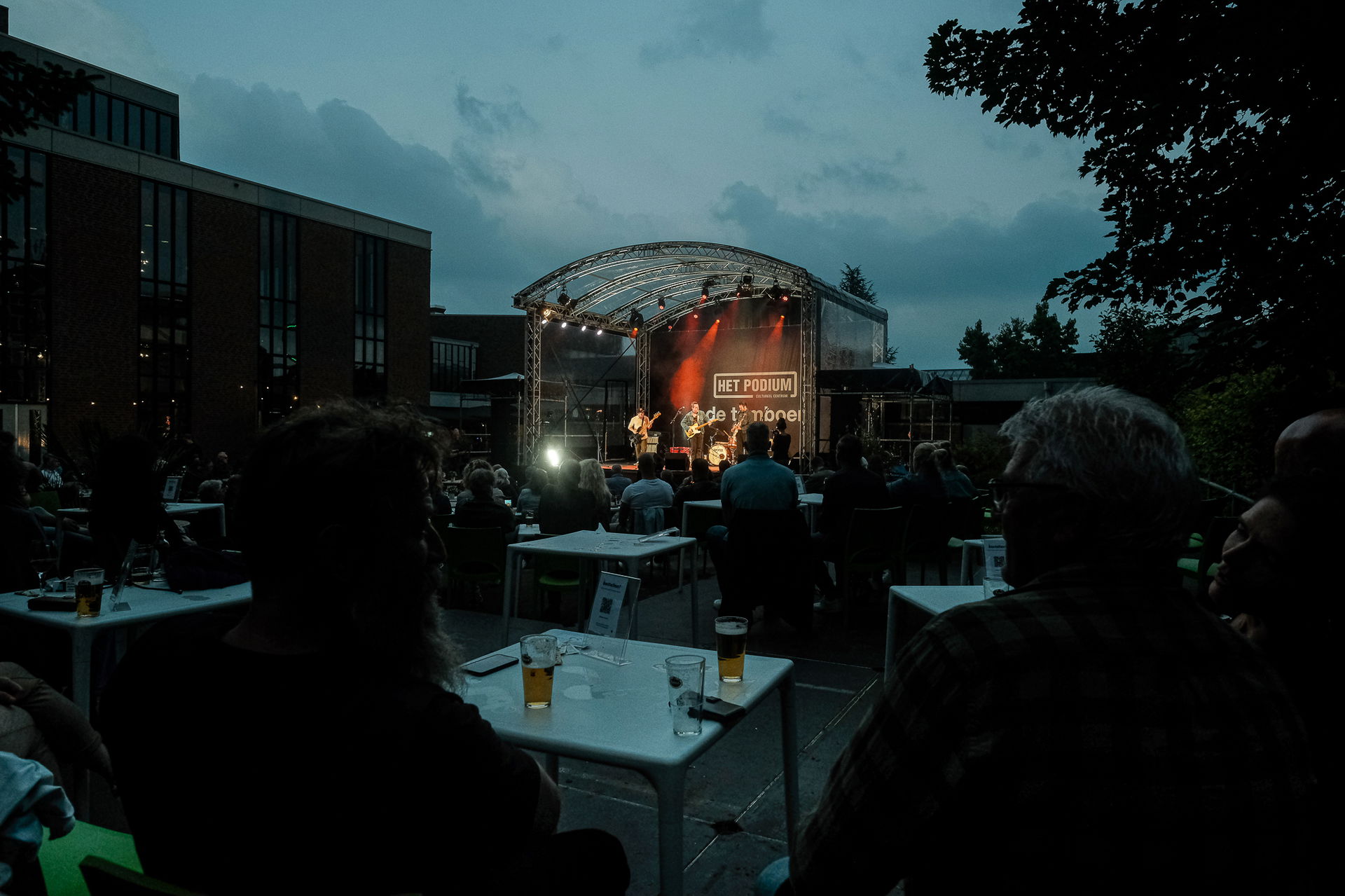 Tuinconcert Ian Siegal 2021 - Foto's Tjeerd Derkink