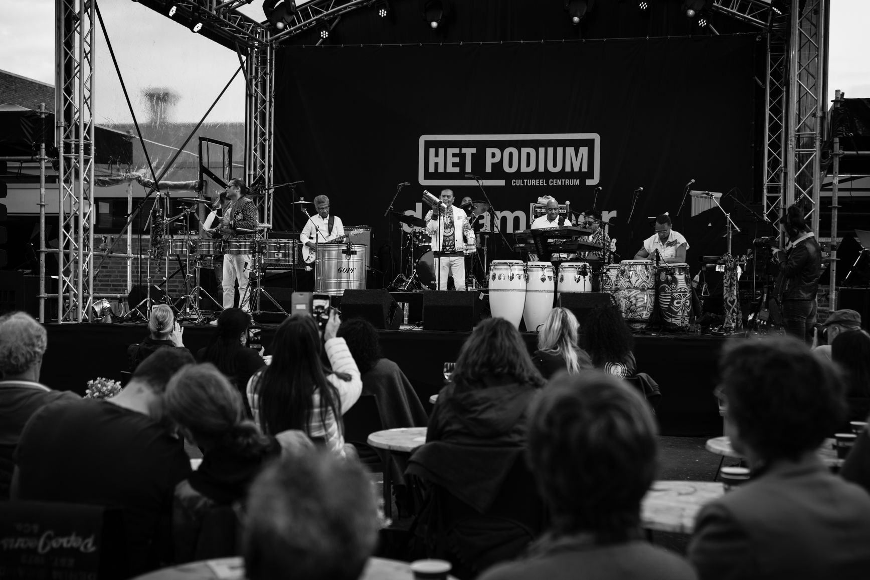 Photo Anya maakte foto's van het tuinconcert van Massada op 23 juli 2021 in Hoogeveen.