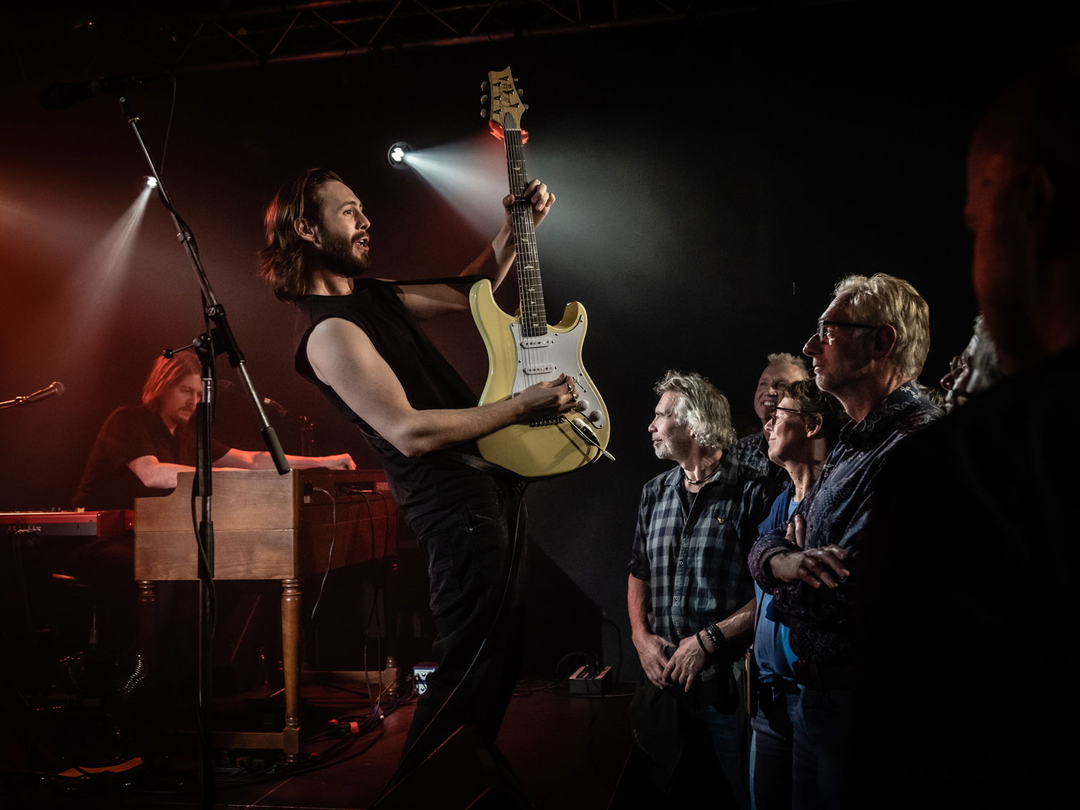 Laurence Jones - Photo Anya - 2022 in Het Podium