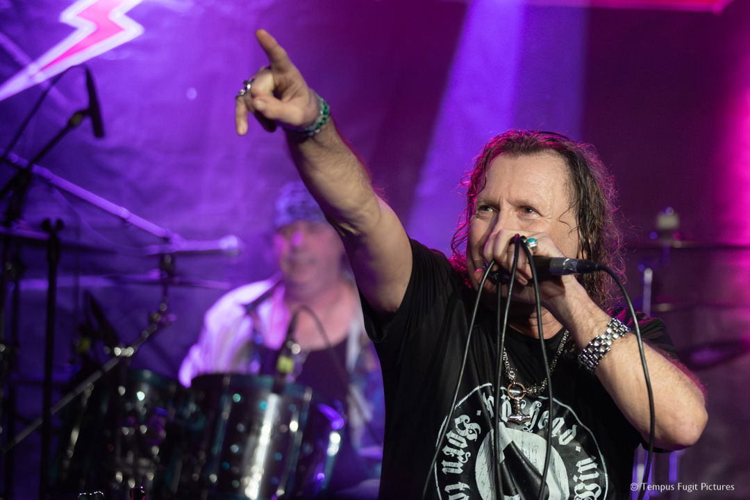 Vengeance - Still Diggin' - Ellis Mulder  - Tempus Fugit Pictures