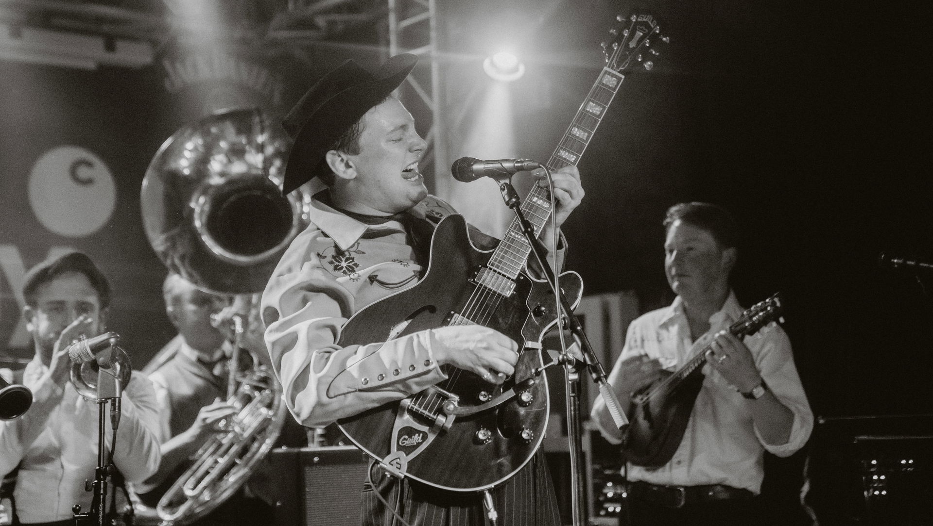 Rob Heron & The Tea Pad Orchestra - Amelia Read Photography - 2023 in Het Podium