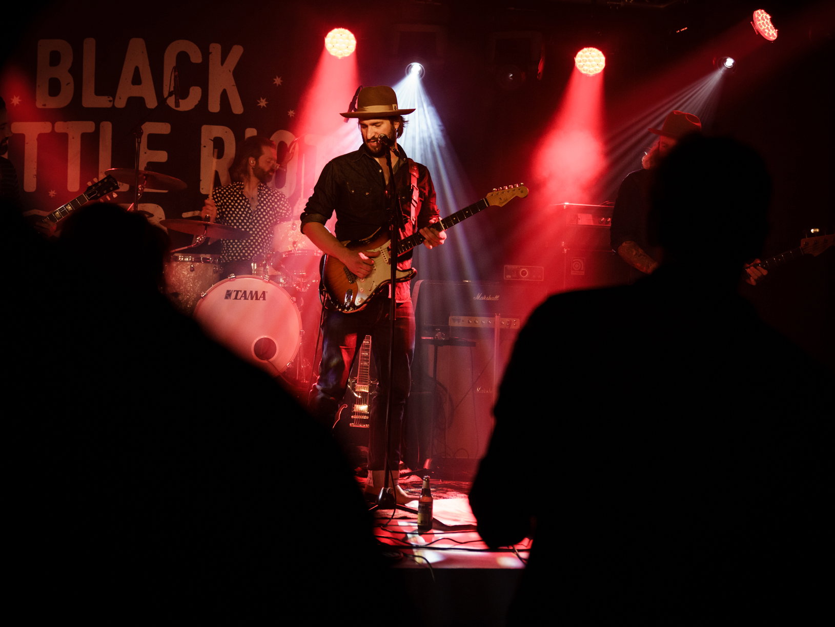 Black Bottle Riot - Het Podium