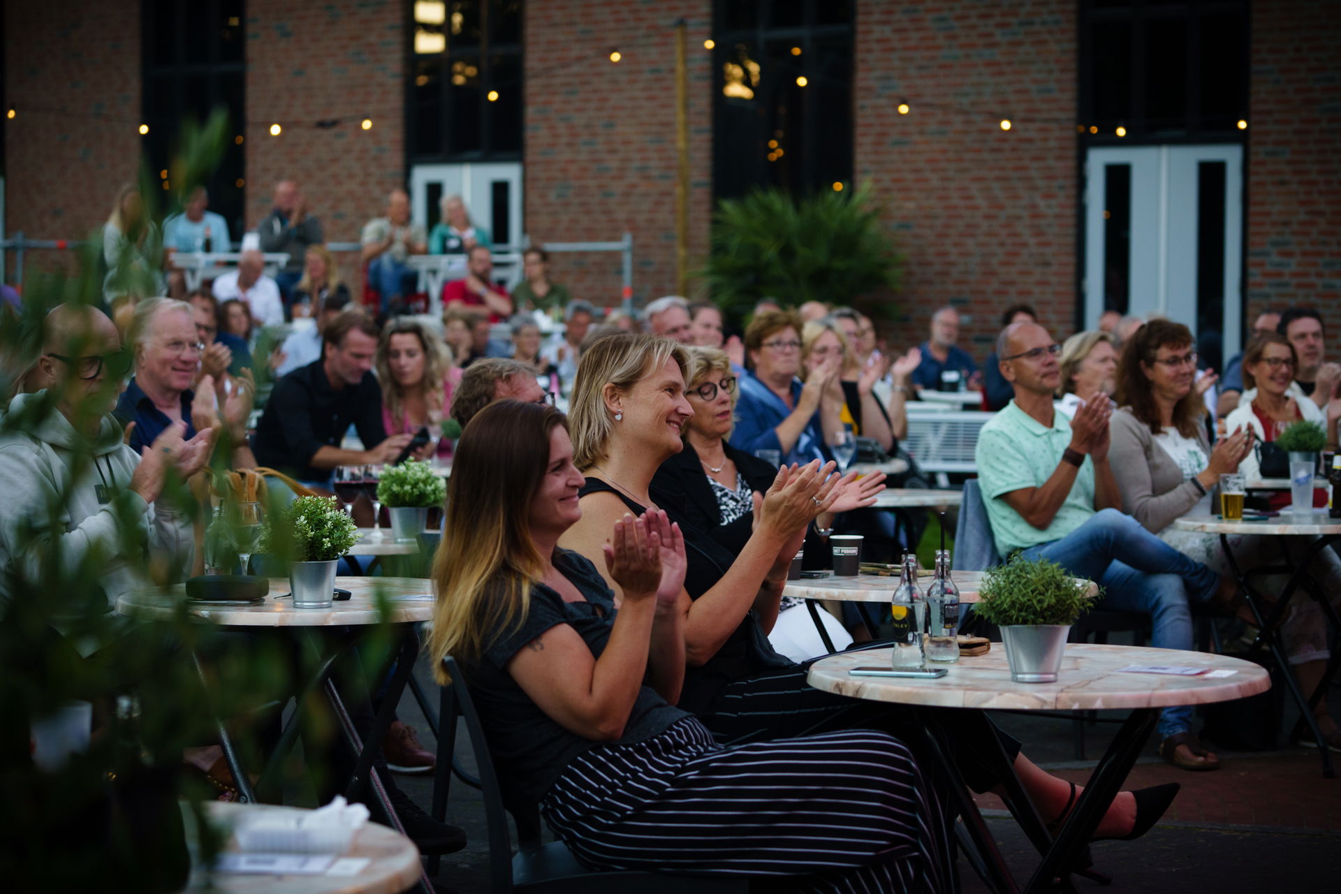 Photo Anya fotografeerde bij het tuinconcert van Frank Boeijen op 17 juli 2021 in Hoogeveen