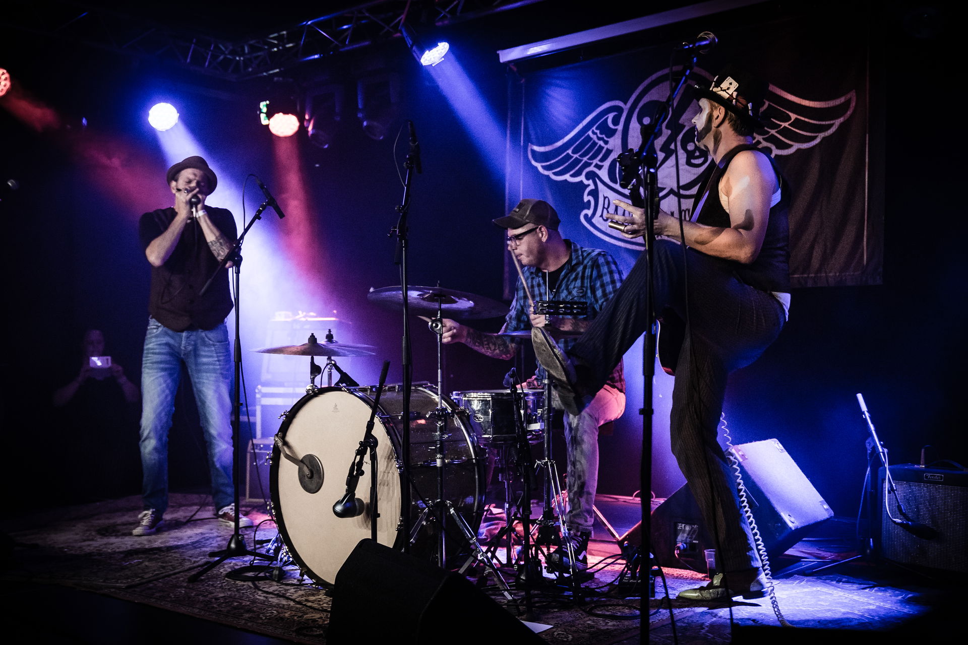 Photo Anya maakte foto's van het optreden van Bacon Fat Louis tijdens de Bluesnight op 5 oktober 2019 in Het Podium