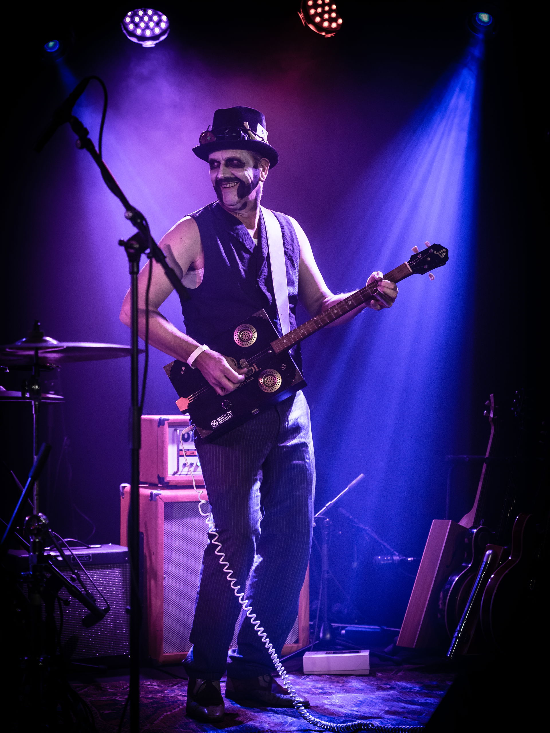 Photo Anya maakte foto's van het optreden van Bacon Fat Louis tijdens de Bluesnight op 5 oktober 2019 in Het Podium