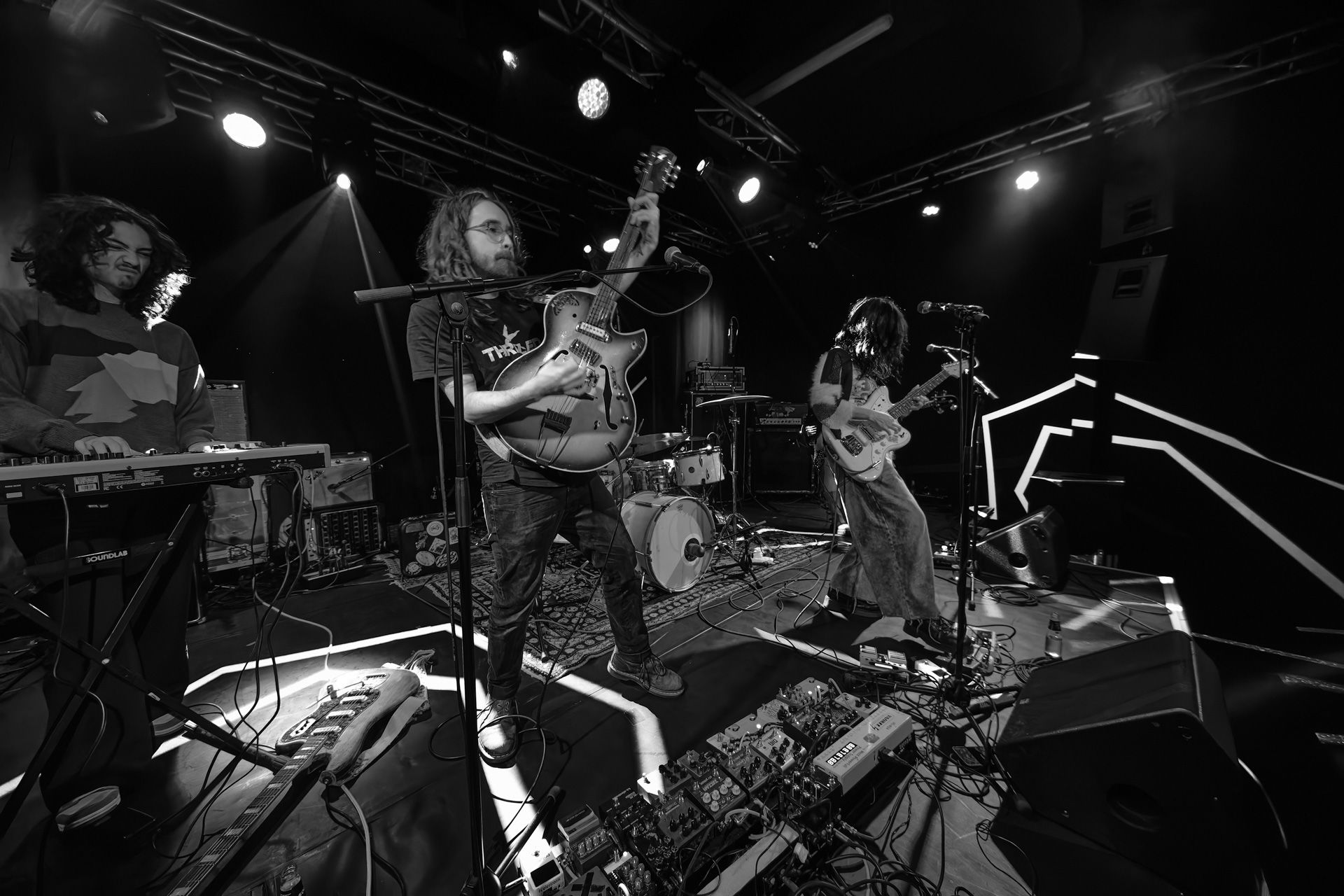 Temple Fang + Daze in Bed - Fotos: Arnold Ligtvoet