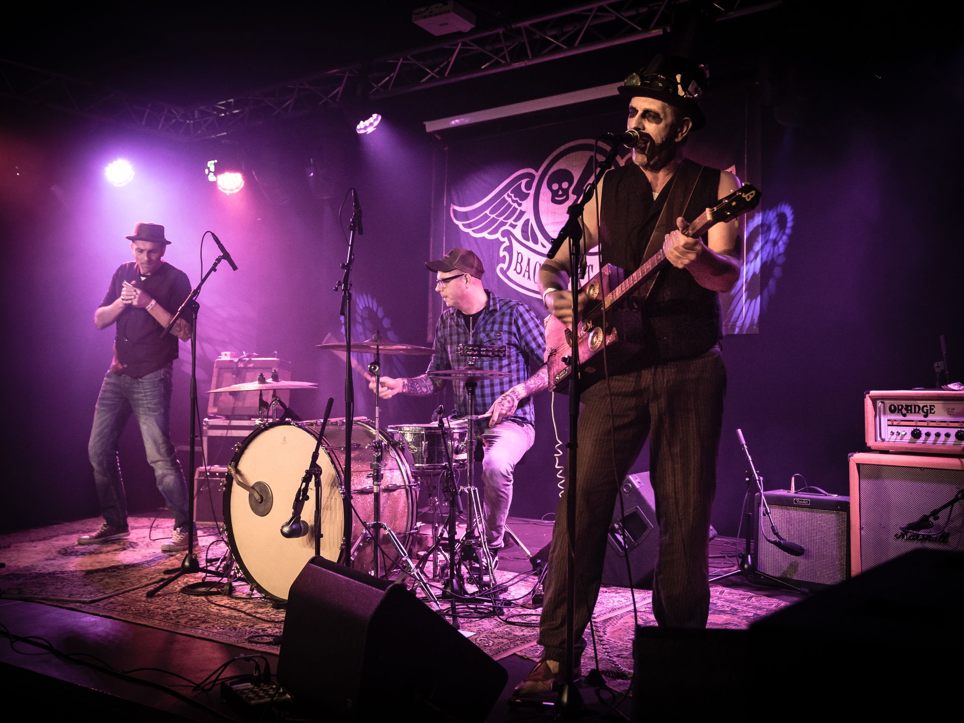 Photo Anya maakte foto's van het optreden van Bacon Fat Louis tijdens de Bluesnight op 5 oktober 2019 in Het Podium