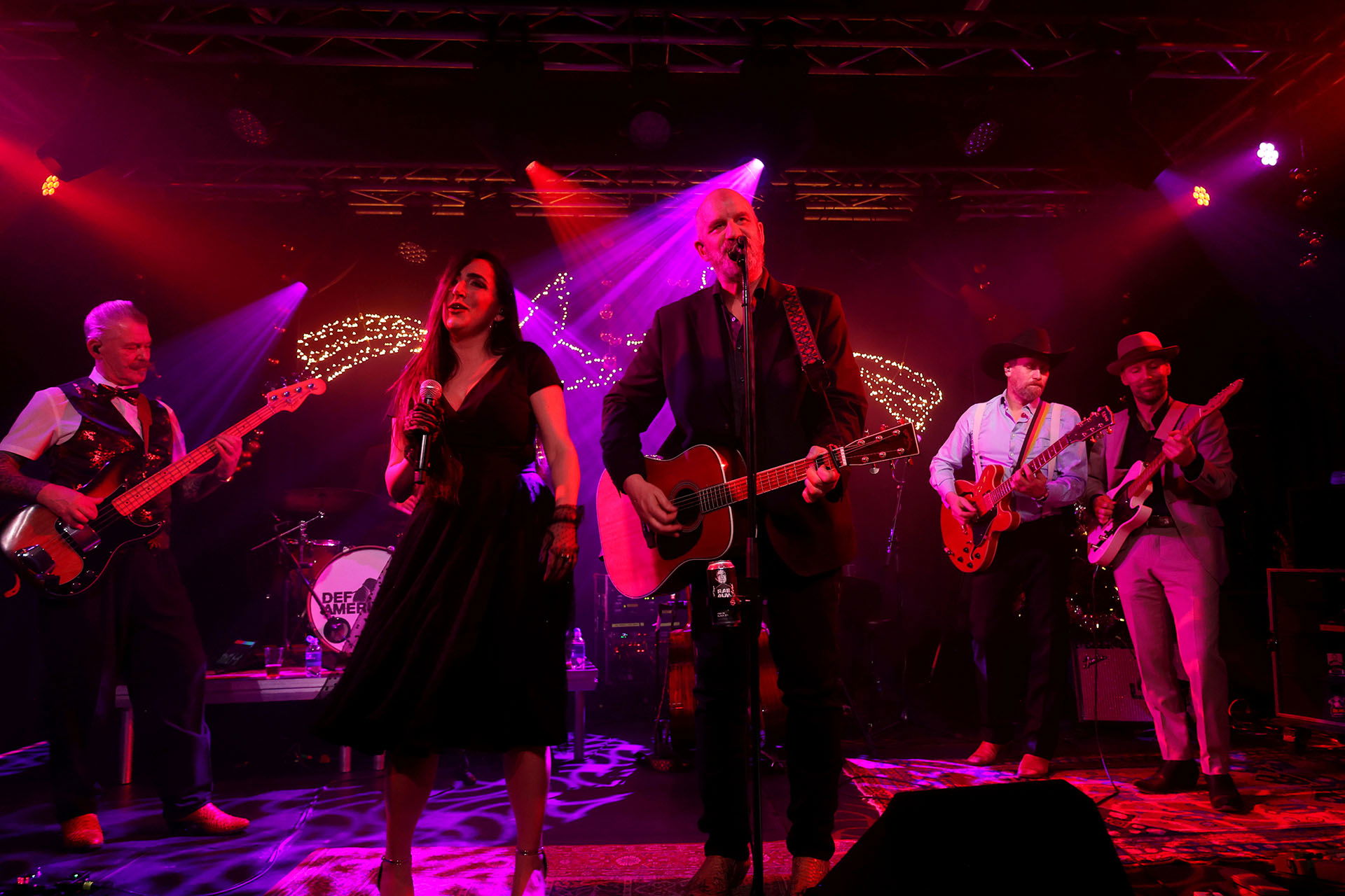 Def Americans - Martin Peelen